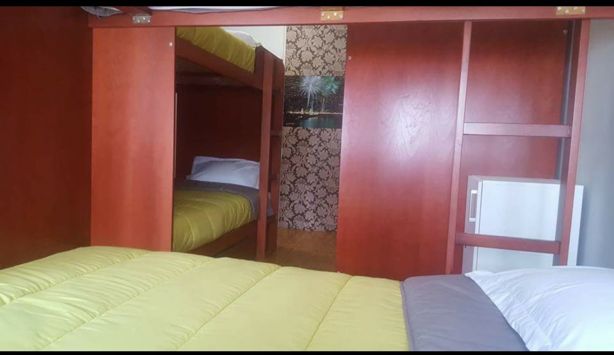 Secret Hostel Porto Luaran gambar